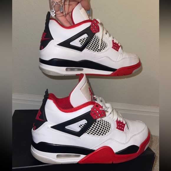 Fire Red Jordan 4 Retro - Picture 3 of 6